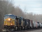 CSX 5359 on M560